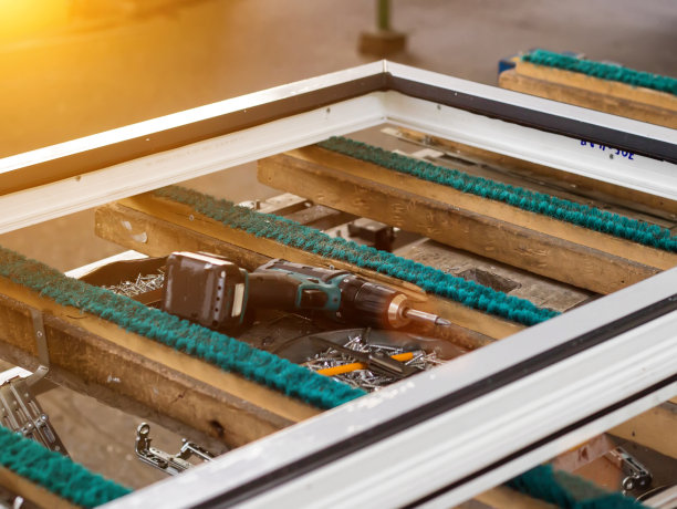 生产pvc窗，pvc窗框，框架及工具制造图片下载