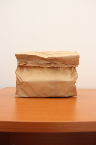 纸袋装的午餐图片下载