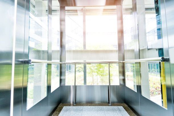 现代建筑电梯内图片下载