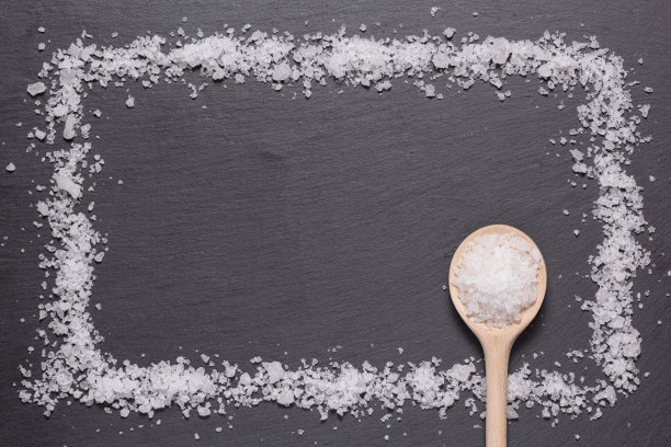 勺子加海盐图片下载