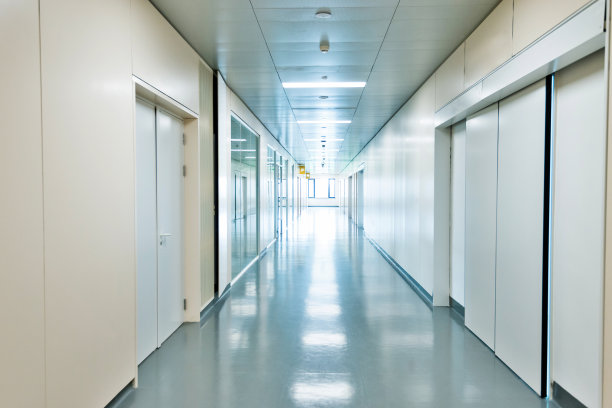医院里空荡荡的走廊图片下载