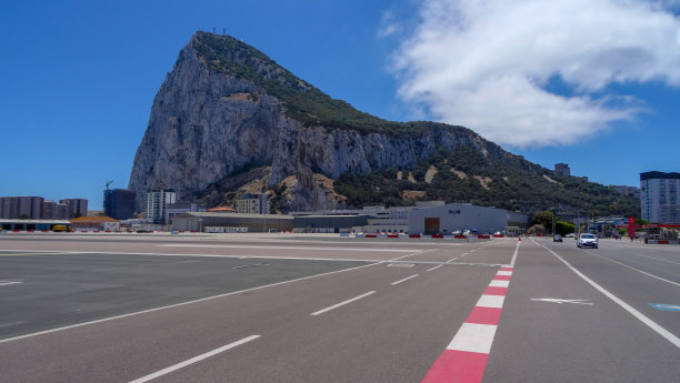 直布罗陀是欧洲南部一个美丽的地方图片下载