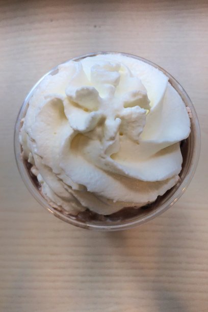 香草白冰淇淋图片下载