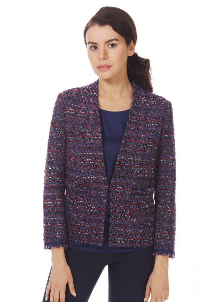 商务女性在羊毛正式夹克与腰带近距离的照片图片下载