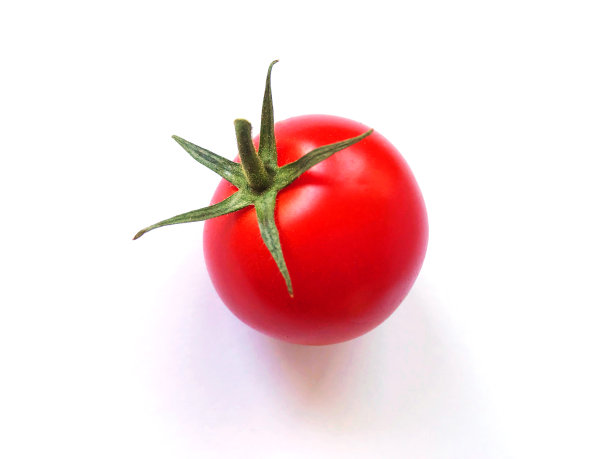 新鲜有机樱桃番茄孤立在白色背景。图片下载