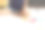 小女孩用手涂色素材图片
