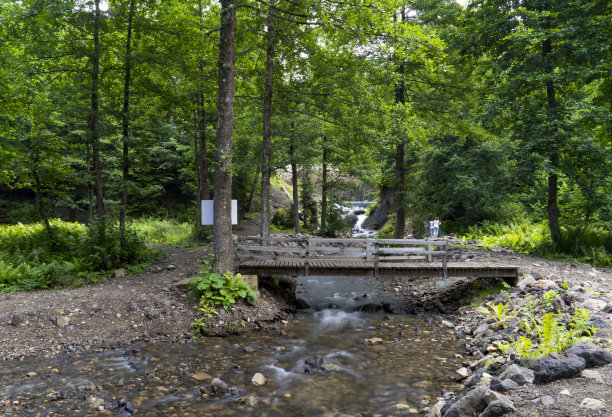 卡拉戈尔(布莱克湖)是土耳其阿尔特文Borcka黑海地区一个非常受欢迎的旅游景点图片下载