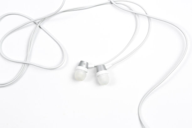 有线耳机白色隔离背景图片下载
