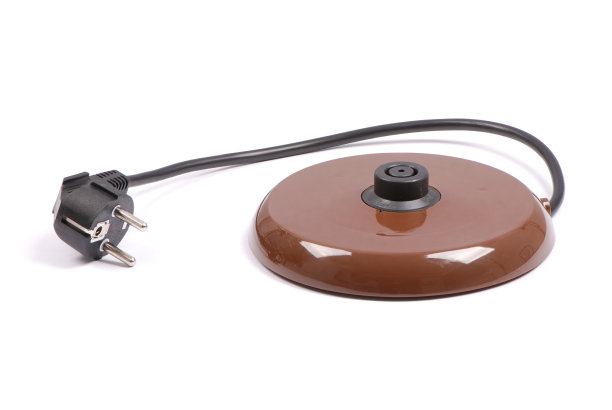 白色基础电热水壶。图片下载