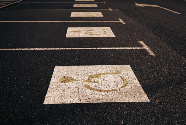 残疾人停车位图片下载