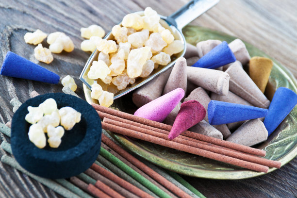 乳香和棒子图片下载