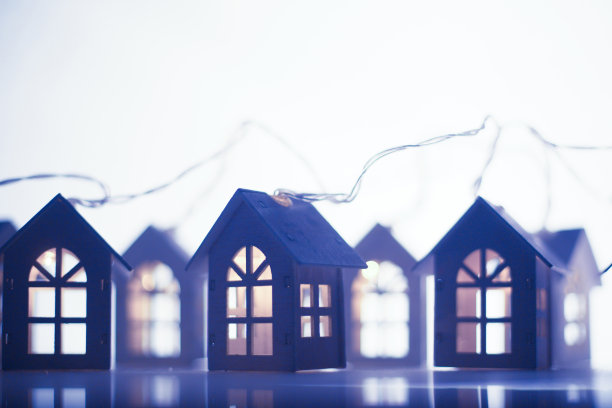 发光的房子圣诞卡片图片下载