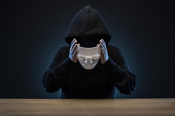 穿帽衫的蒙面人图片下载