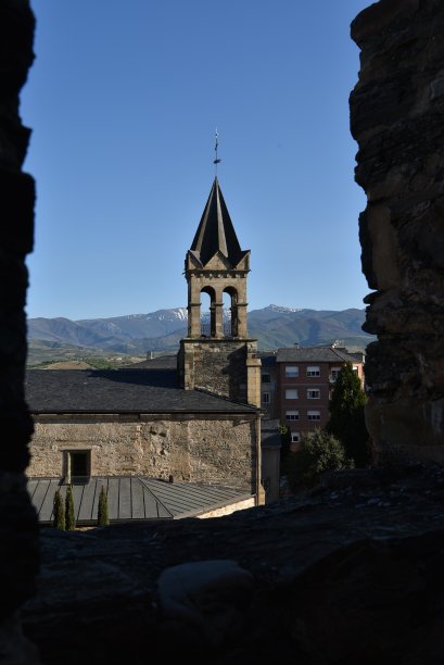 蓬费拉达的圣安德烈斯教堂图片下载