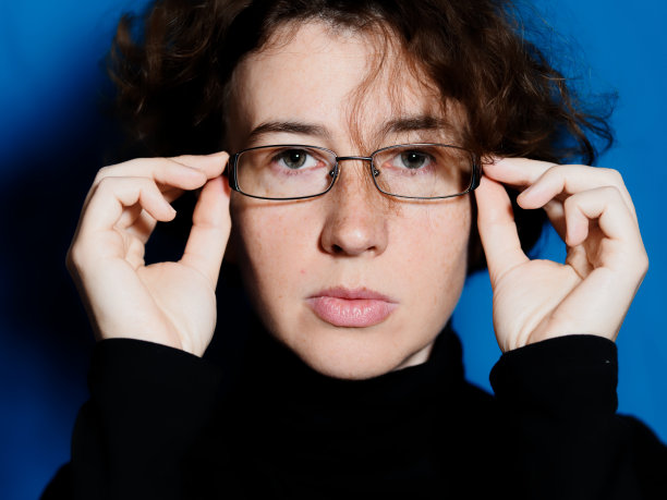 四十女人的肖像图片下载