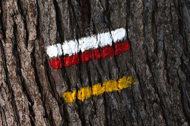 徒步旅行路线标记图片下载