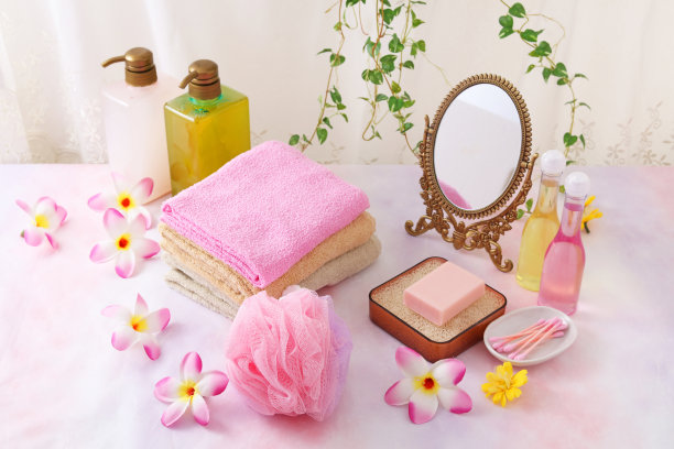 沐浴和淋浴产品。图片下载