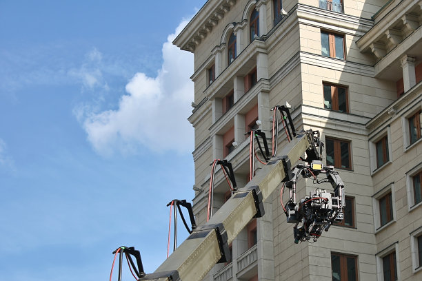 电视摄像机在街上拍摄图片下载