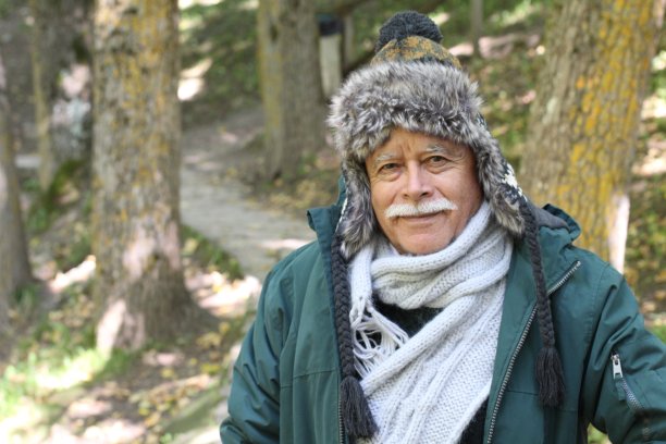 留着胡子的老爱斯基摩人图片下载