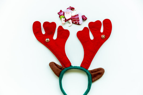 驯鹿的鹿角孤立在白色中。圣诞节的概念。图片下载