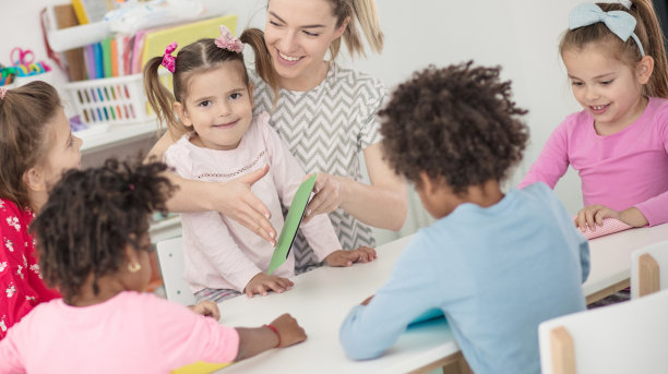 童年是好的。图片下载