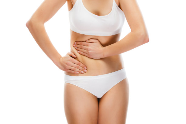 胃痛-按摩疼痛胃孤立在白色背景图片下载