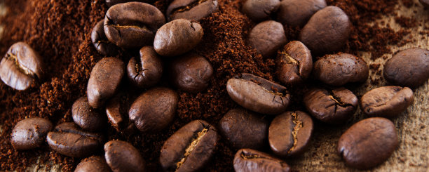 以烘培咖啡豆为背景图片下载