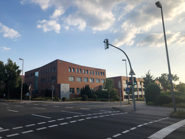 德国无交通的十字路口图片下载