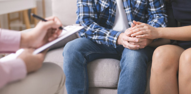 心理学家总结年轻家庭团聚的结果图片下载