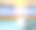 一杯咖啡与模糊的海滩日落或日出和色彩斑斓的云天空在黄昏图片下载