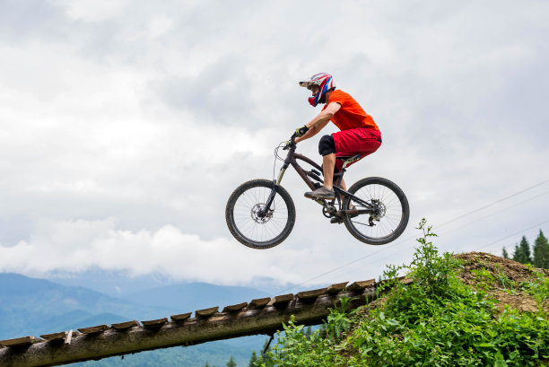 山地自行车跳，为你的文本拷贝自由空间。图片下载