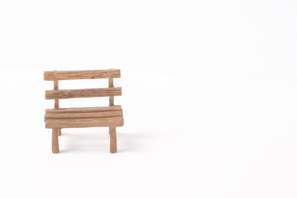 微型的木凳孤立的白色图片下载