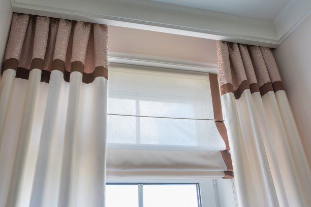 客厅室内窗帘装饰图片下载