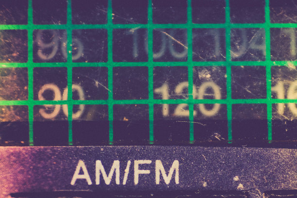 老式电台面板的近景图片下载