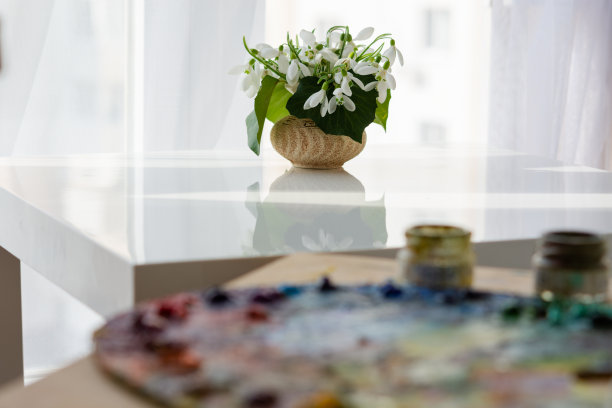 艺术家工作室的静物图片下载