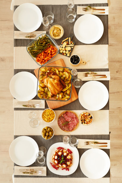 和饭一起上桌图片下载