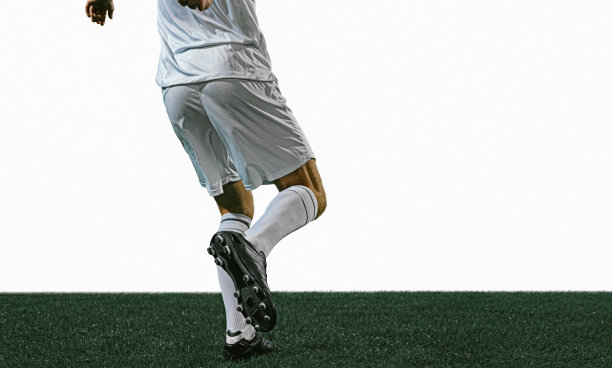 孤立的足球运动员图片下载