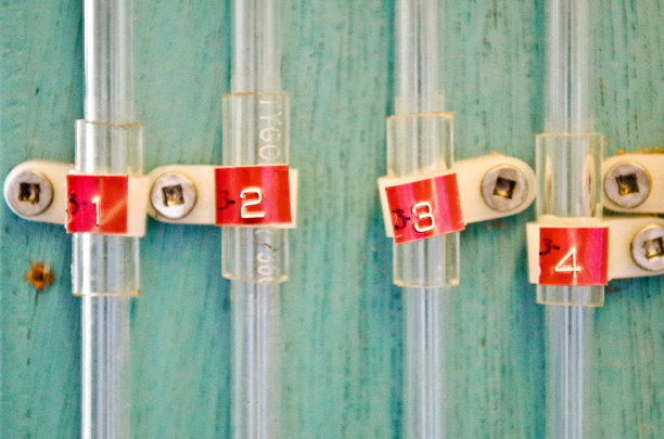 未知的编号的管图片下载