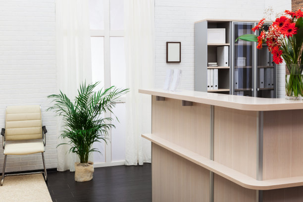 现代办公室里的新接待图片下载