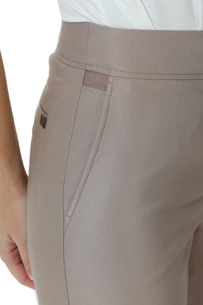 官方裤子口袋细节特写照片图片下载