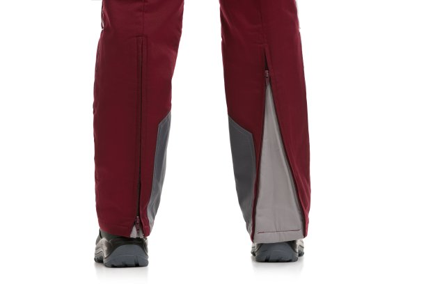 女孩的腿在工作拉链长裤裁剪镜头图片下载