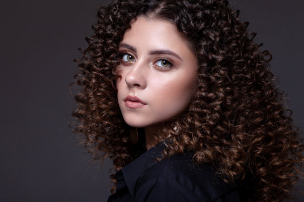 美丽的少女图片下载