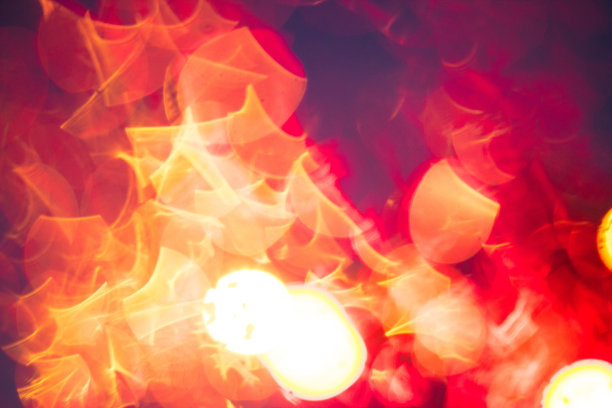 花环灯光模糊了节日的抽象背景图片下载