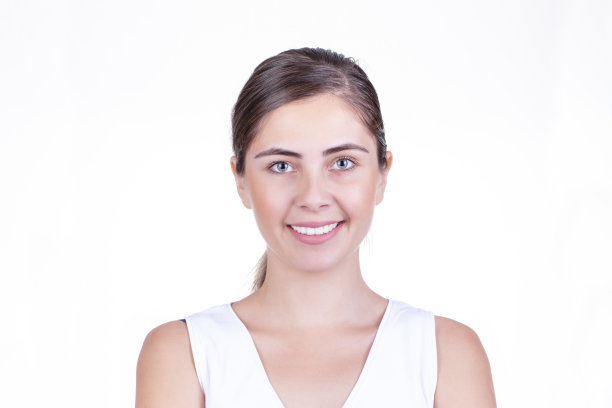 面部美容，头发和皮肤的自然化妆图片下载