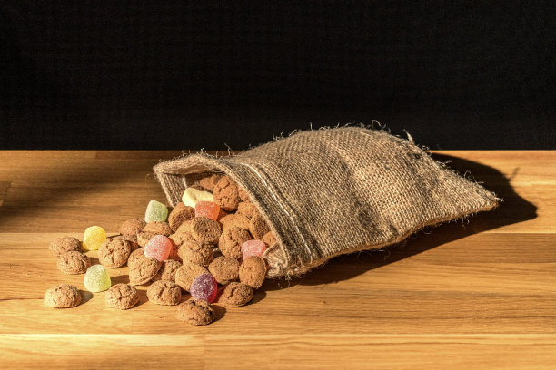 胡椒糖是荷兰儿童的节日礼物图片下载