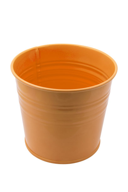 用于装食物和植物的黄色微型空桶图片下载