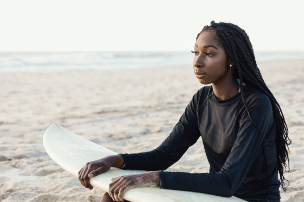 女冲浪图片下载