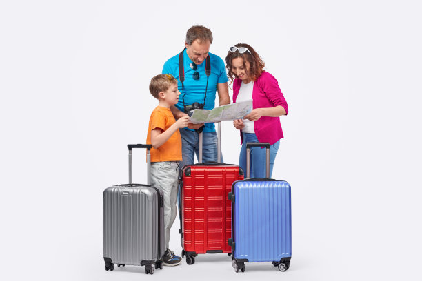 全家旅行，一起看地图图片下载