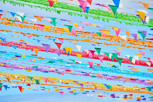 彩旗街道装饰图片下载