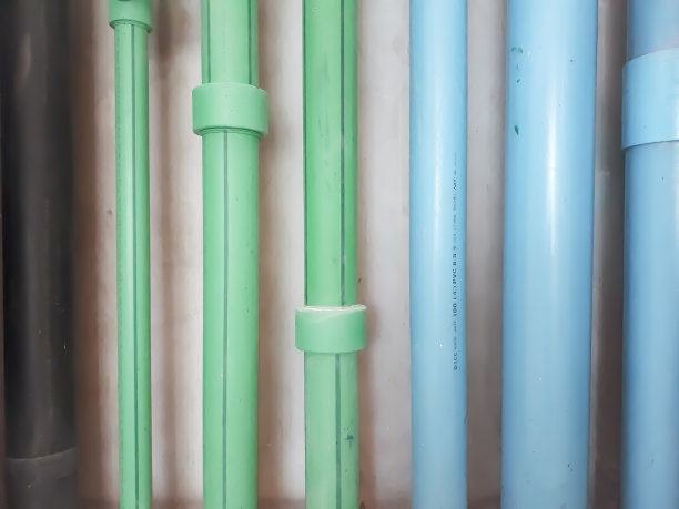 石油化工工厂的管道和管结构，建筑形象和工业经营理念图片下载